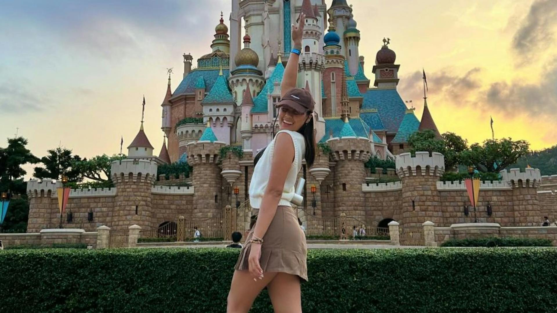Fairy Tale begins: Akari Chargers’ Ced Domingo starts fulfilling her dream of visiting Disneylands
